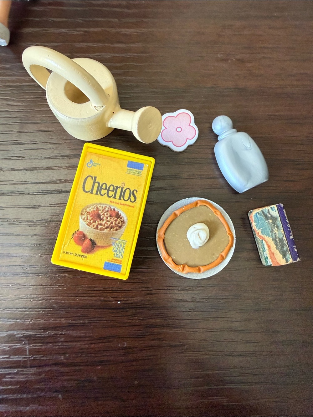 Dollhouse Miniatures  Lot